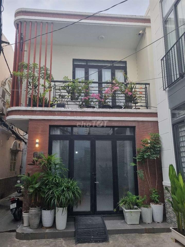 Cần bán nhà Q.7