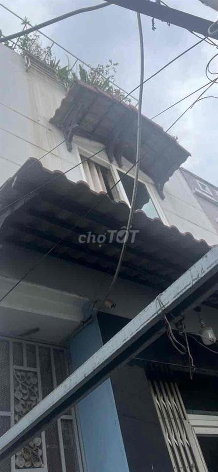 BÁN NHÀ HẺM HUỲNH TẤN PHÁT QUẬN 7, DT: 4 ❌15m (2 lầu sân thượng)