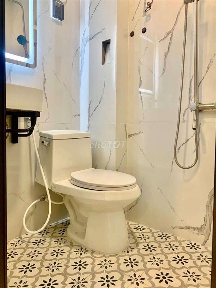 cần bán gấp nhà quận 7 phường Tân Phú Nguyễn Thị thập gần big c