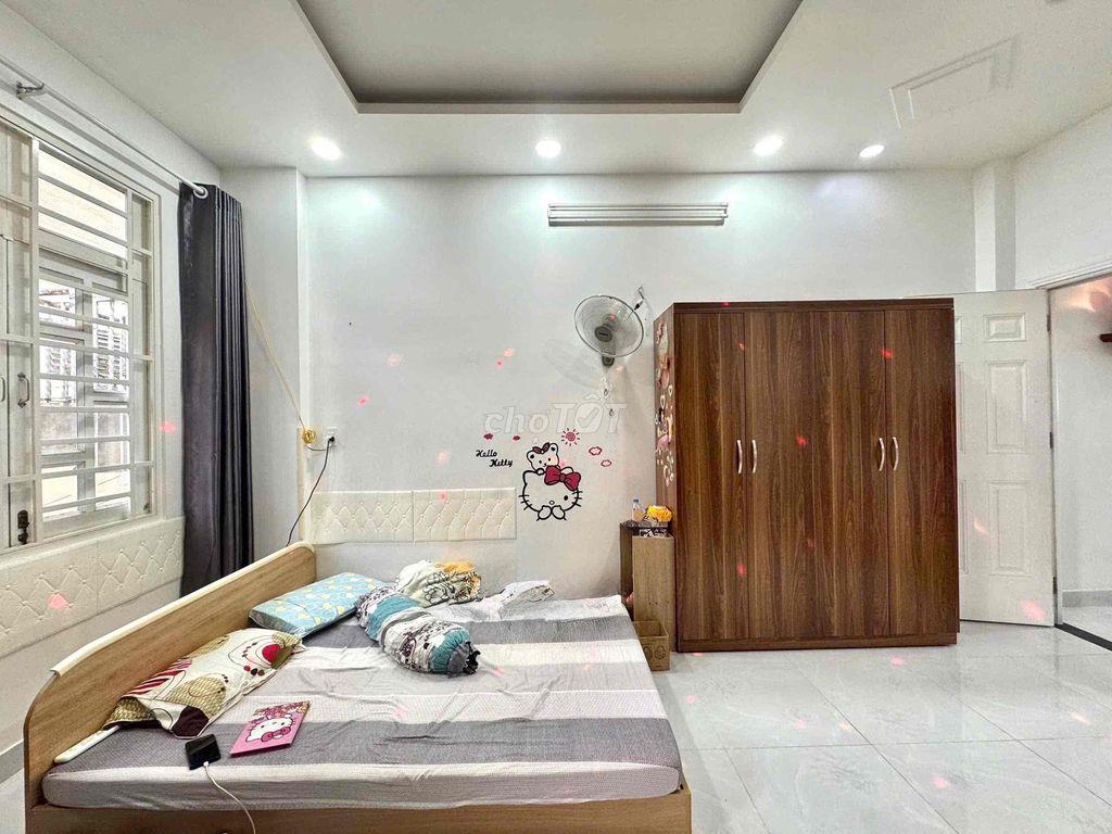 bán nhà mới 98%