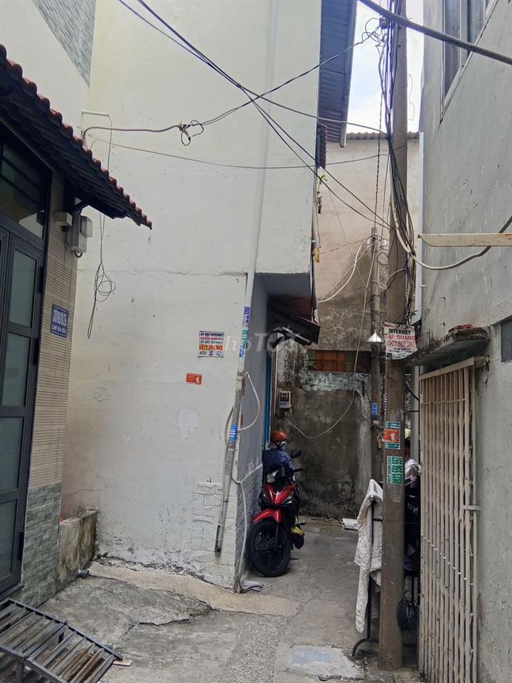 Cần bán nhà quận 7