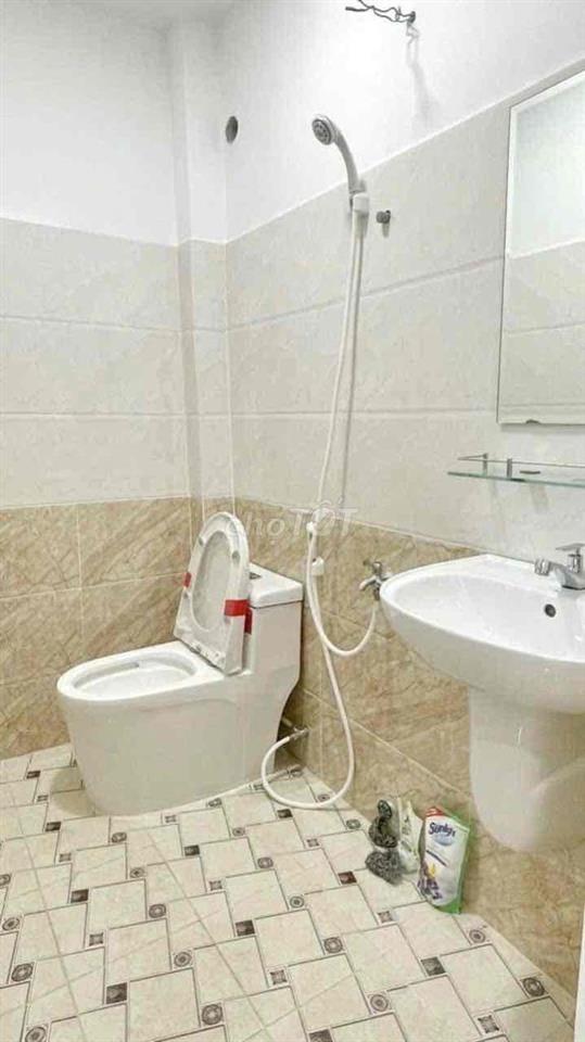 Nhà hẻm mới đẹp. Hẻm Lâm Văn Bền - Quận 7 cũ