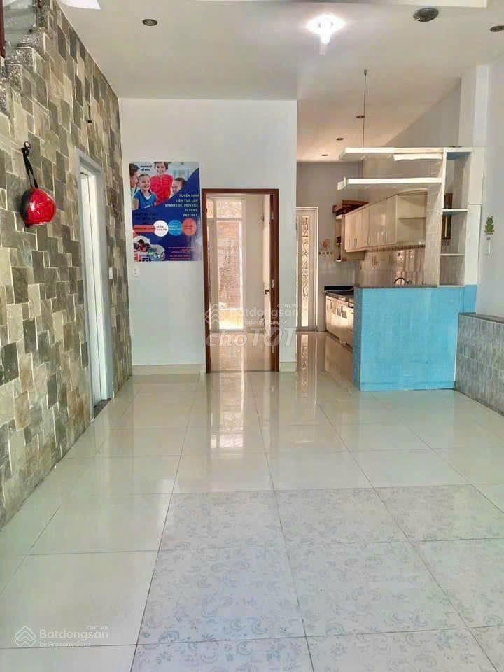 Bán NR tại C24 Khu tái định cư Phú Mỹ Hưng, 10,6 tỷ, 90m2, 4PN, 4wc