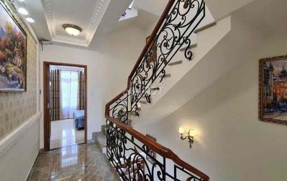 🏠Nhà Đẹp 5Phòng Mặt Tiền Đường Số KDC Phạm Hữu Lầu P.Phú Mỹ - Quận 7