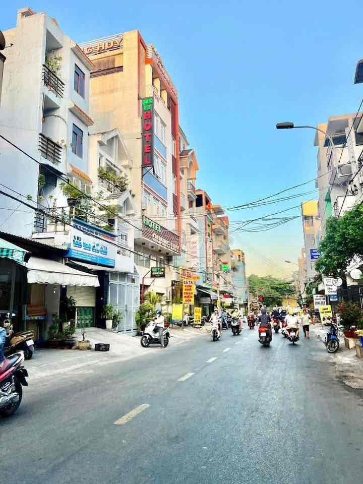 🏠Nguyên Căn 3Tầng Mặt Tiền Kinh Doanh Đông Đúc  gần Chợ Tân Quy - Quận