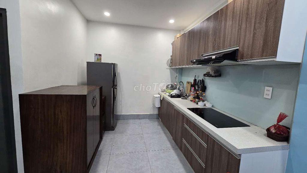 CHO THUÊ NHÀ HẺM OTO NGUYỄN THỊ THẬP PHONG CÁCH ĐỘC ĐÁO