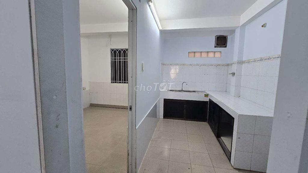 Nhà thuê mặt tiền hẻm 791 trần xuân soạn