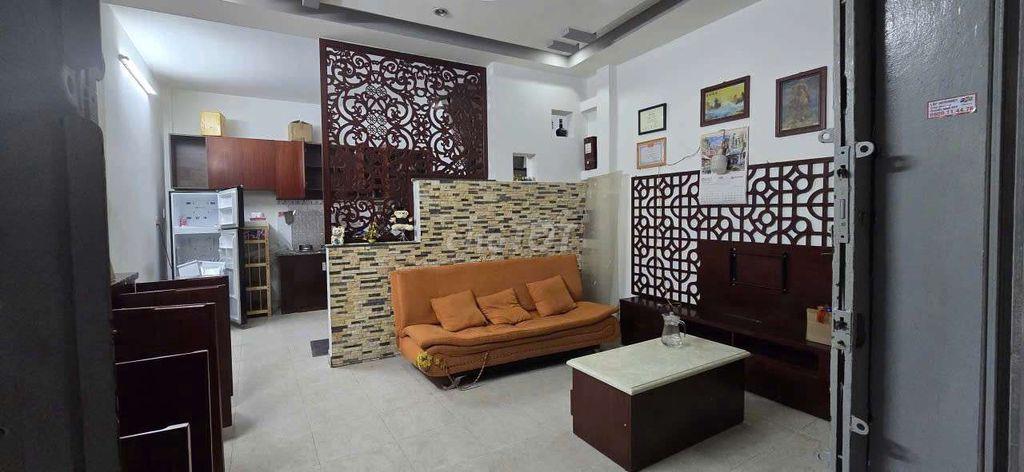 nhà cho thuê hẻm 253 trần xuân soạn  full nội thất , 1 lầu 2pn 2wc