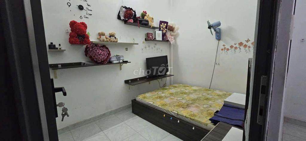 nhà cho thuê hẻm 253 trần xuân soạn  full nội thất , 1 lầu 2pn 2wc