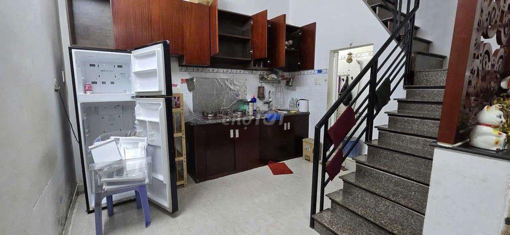 nhà cho thuê hẻm 253 trần xuân soạn  full nội thất , 1 lầu 2pn 2wc