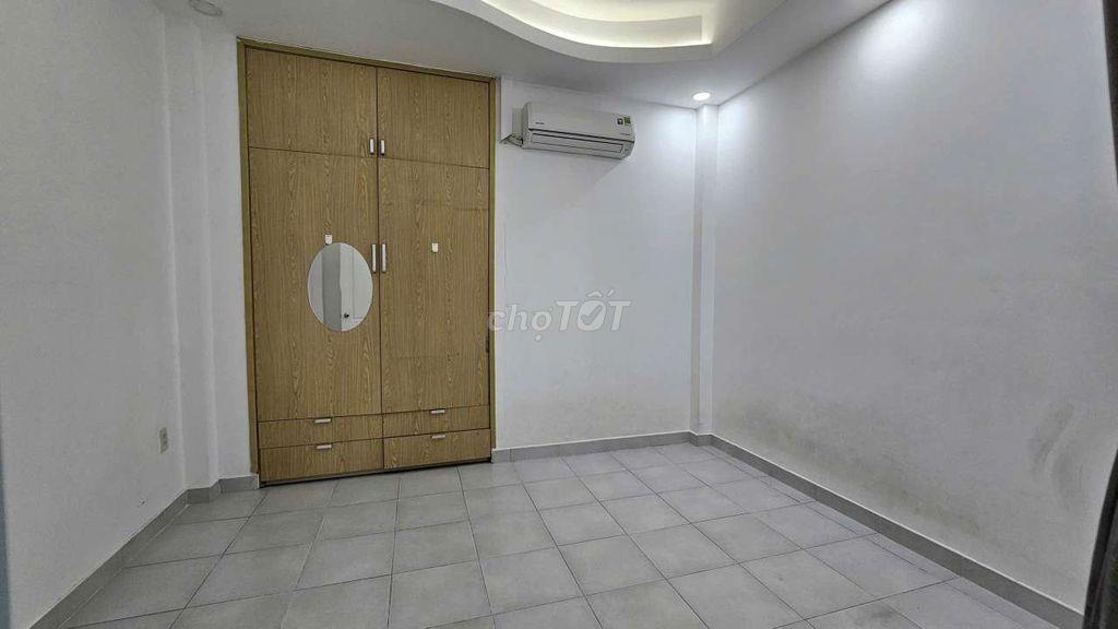 NHÀ THUÊ XÂY LỆCH TẦNG 4PN HẺM ĐƯỜNG SỐ LÂM VĂN BỀN