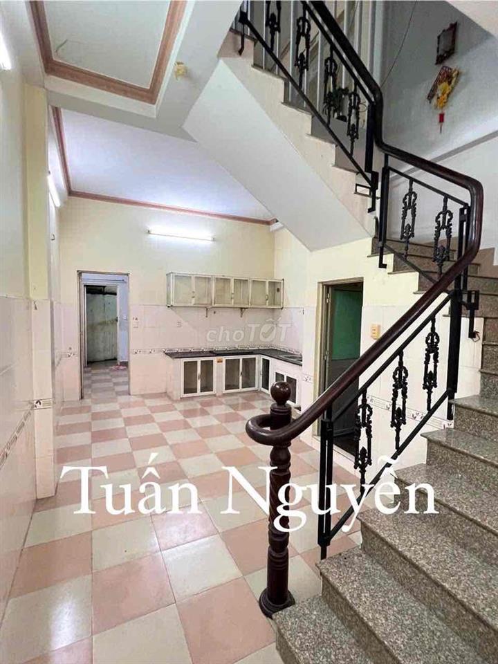 CHO THUÊ NHÀ HẺM NGUYỄN VĂN QUỲ QUẬN 7 - 4mx27m - 3PN - 2WC