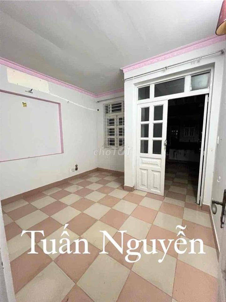 CHO THUÊ NHÀ HẺM NGUYỄN VĂN QUỲ QUẬN 7 - 4mx27m - 3PN - 2WC