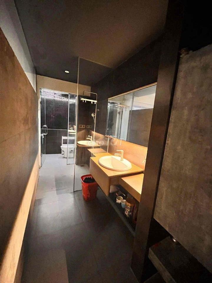 NHÀ PHỐ 4PN NỘI THẤT ĐẸP THANG MÁY