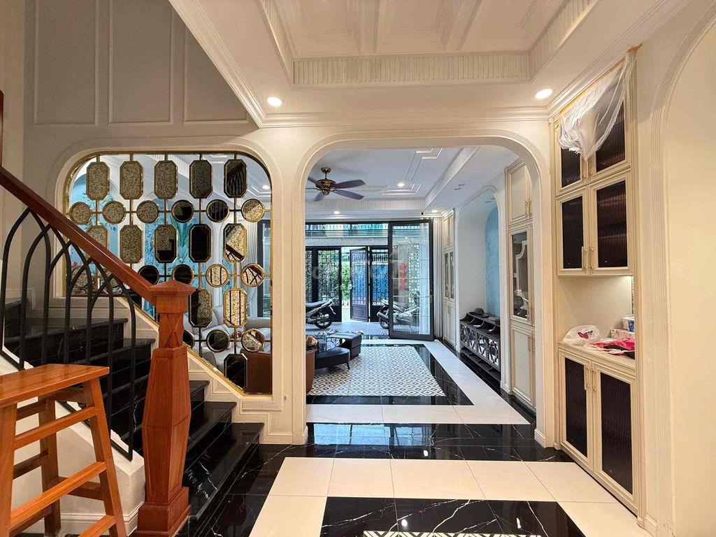 CHO THUÊ NHÀ PHỐ 4PN 5WC FULL NỘI THẤT