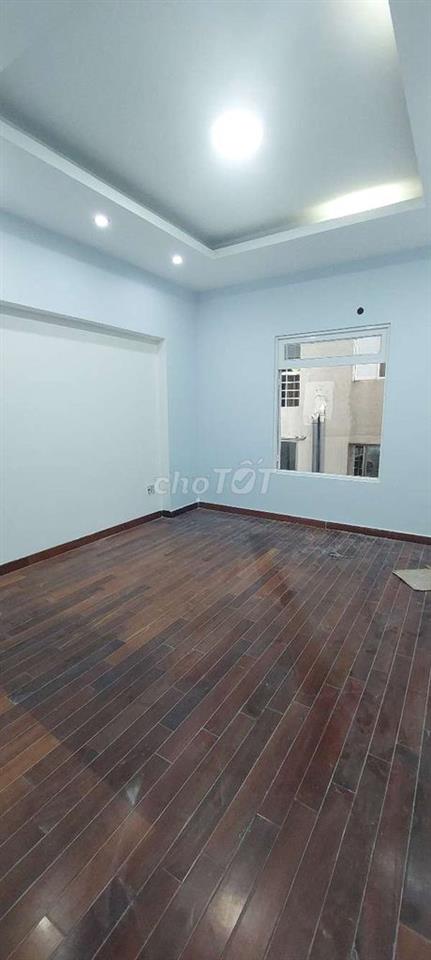 CHO THUÊ NHÀ MỚI 100% HẺM XE HƠI TRÁNH NGUYỄN THỊ THẬP Q7