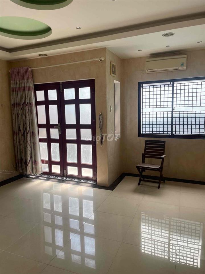 cho thuê nhà 1trệt 2 lầu  3 pngủ , 3 vệ sinh 1 phòng bếp , 1 phòng kh