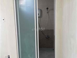 cho thuê nhà 1trệt 2 lầu  3 pngủ , 3 vệ sinh 1 phòng bếp , 1 phòng kh