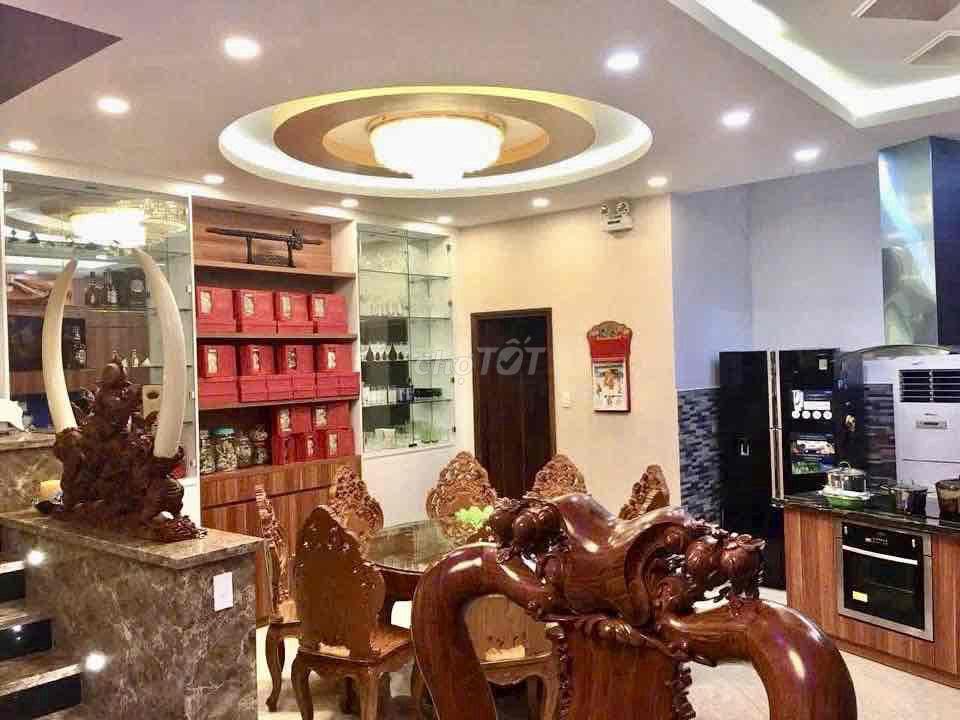 CHO THUÊ BIỆT THỰ ĐẸP - THANG NÁY- 4PN- 35 TRIỆU- FULL NỘI THẤT