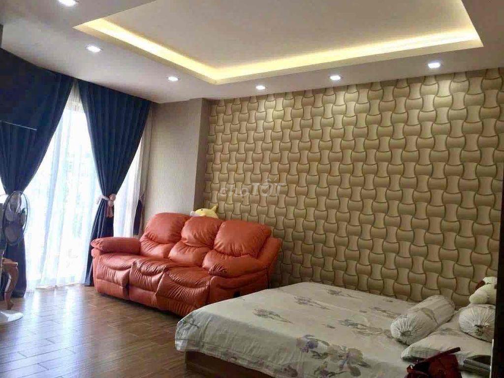 CHO THUÊ BIỆT THỰ ĐẸP - THANG NÁY- 4PN- 35 TRIỆU- FULL NỘI THẤT