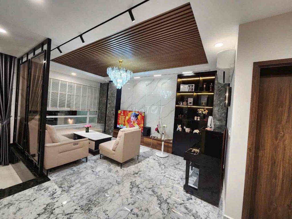CHO THUÊ BIỆT THỰ CÓ THANG MÁY - 5 PHÒNG NGỦ - 50 Triệu