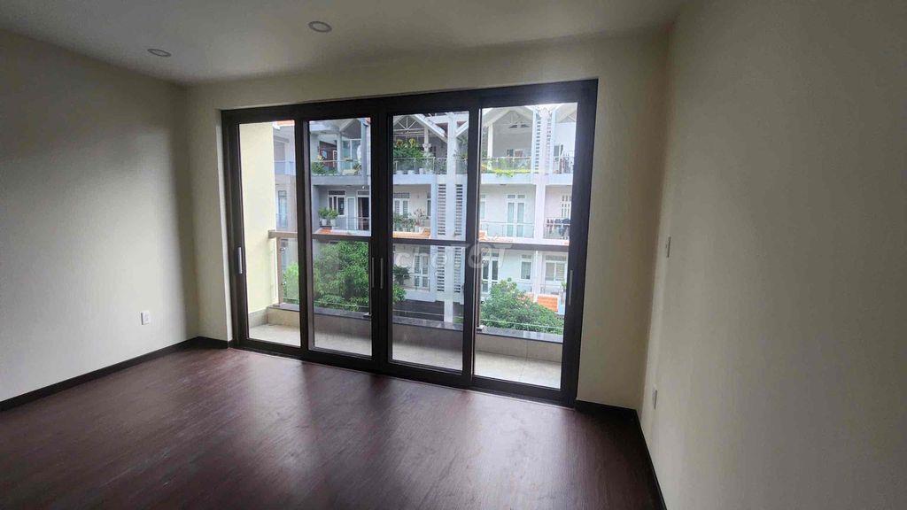 CHO THUÊ NHÀ ĐẸP 6 PHÒNG NGỦ- CÓ THANG MÁY KDC HIM LAM - 50 TRIỆU