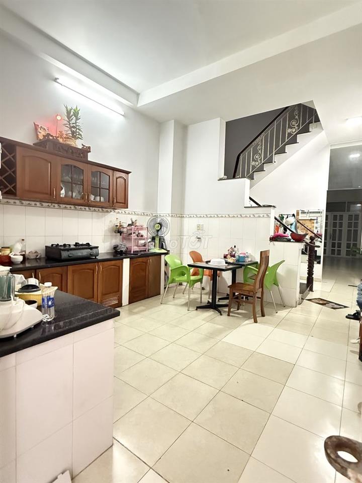 Cho thuê nhà nguyên căn đường số 81, p.Tân Hưng, quận 7