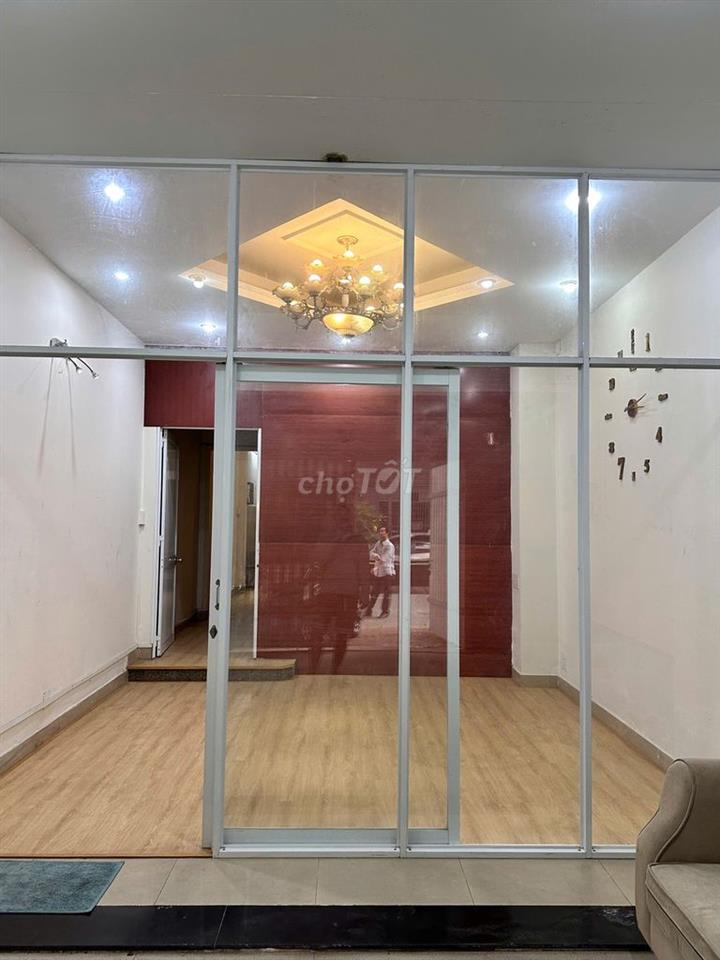 Nhà mặt tiền Nguyễn Thị Thập Quận 7, S 4x14m 1 trệt 1 lầu Giá 25tr/th