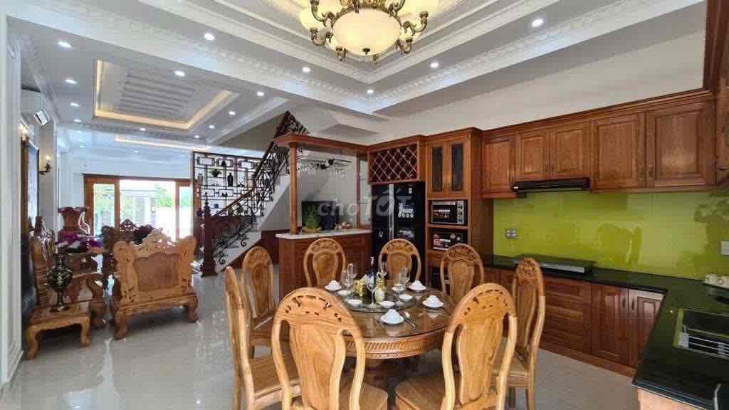 CẦN CHO THUÊ NHÀ Ở FULL NỘI THẤT PHƯỜNG PHÚ MỸ, QUẬN 7