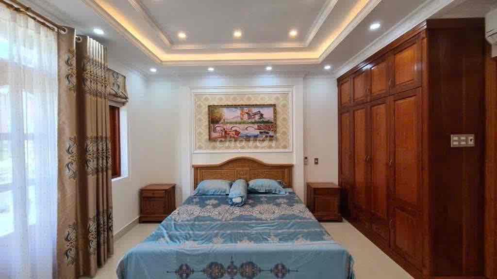 CẦN CHO THUÊ NHÀ Ở FULL NỘI THẤT PHƯỜNG PHÚ MỸ, QUẬN 7