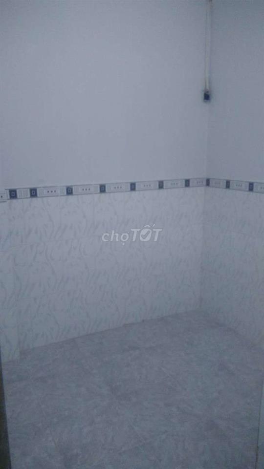 Nhà 1 trệt 1 lầu