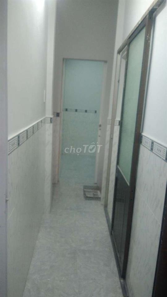 Nhà 1 trệt 1 lầu
