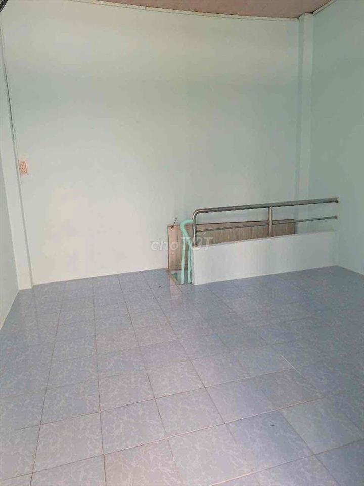 Cần cho thuê nhà hẻm 380 lê Văn Lương