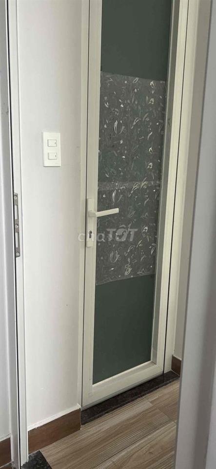 MB KINH DOANH VP NHỎ GỌN - CÓ TOILET RIÊNG