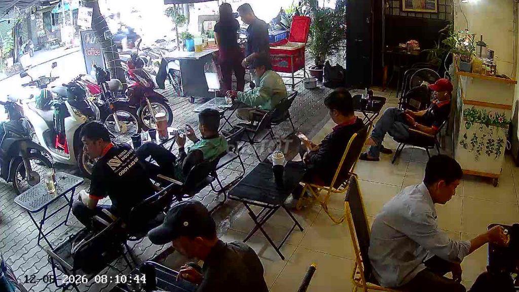 sang quán cafe gấp nhà có việc ko ai coi