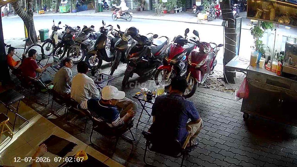 sang quán cafe gấp nhà có việc ko ai coi