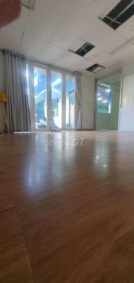 Cho thuê tầng trệt làm văn phòng, mặt bằng kd