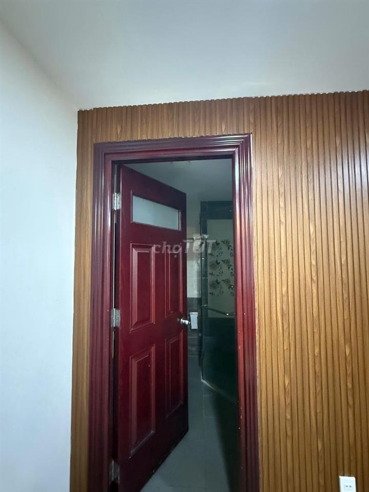 Cho thuê phòng Studio mặt tiền đường Cao Triều Phát