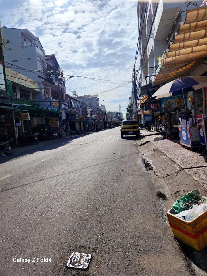 cho thuê nhà mặt tiền bế văn cấm