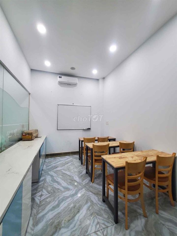 Cho thu.ê phòng học giá rẻ chỉ ở Huỳnh Tấn Phát Q7, từ 60k/giờ