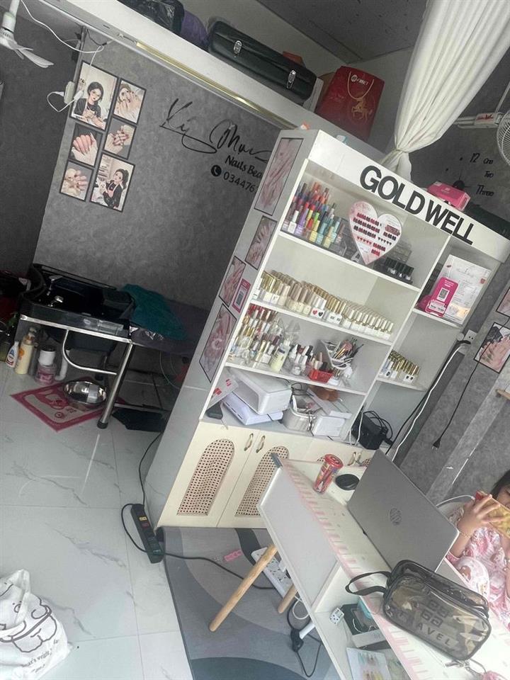 sang tiệm nails mi gội quận 7