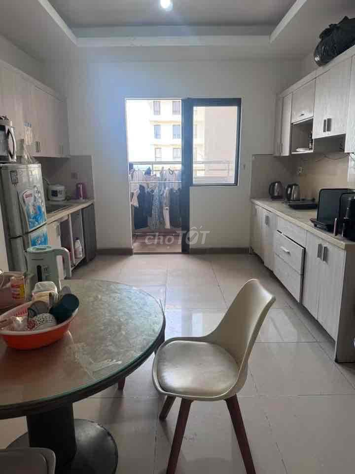Cho thuê phòng trong căn hộ chung cư Đức khải quận 7( p. tân Mỹ)