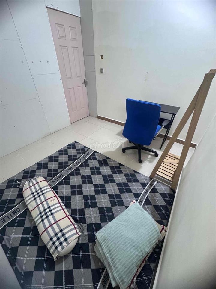 còn *** 1 phòng giá rẻ ở 1 người 1 phòng trong căn hộ chung cư Đứ