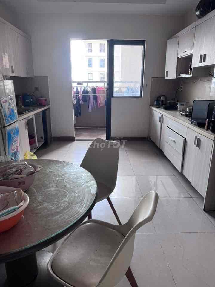 cần cho thuê 1 phòng ngủ riêng trong căn hộ chung cư Đức khải quận 7