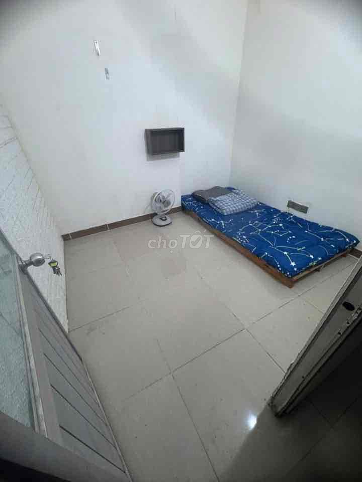 cần cho thuê 1 vài phòng ngủ riêng trong căn hộ chung cư Đức khải Q7