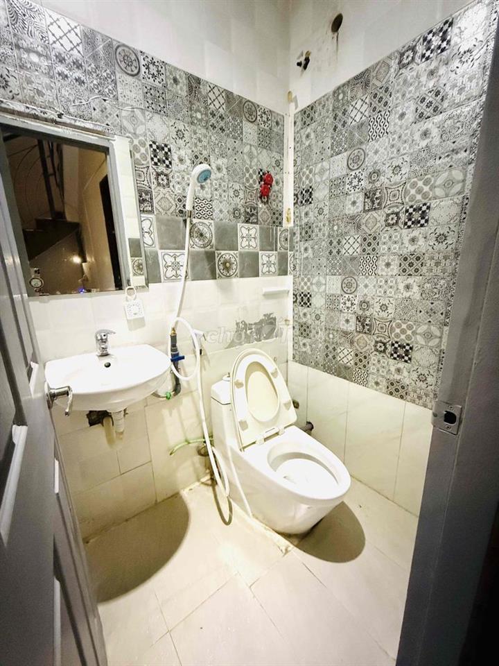 PHÒNG CHO THUÊ - SÁT TRƯỜNG ĐH TÔN ĐỨC THẮNG