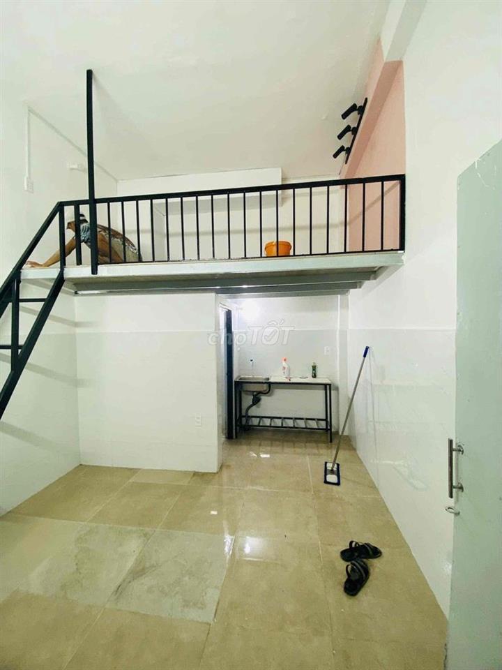 Phòng gác rộng, có bếp riêng