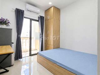 Chính chủ | Phòng mới 100% Quận 7- Ban Công, Tách Bếp cực thoáng