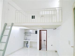 DT 25m2, gác cao 1M7, có máy lạnh-457 HTP Q7 gần KCX Tân Thuận, ĐH UFM