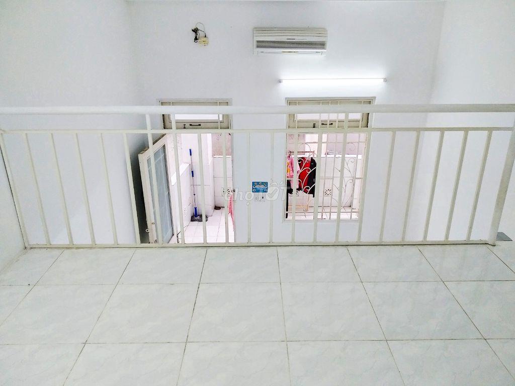 DT 25m2, gác cao 1M7, có máy lạnh-457 HTP Q7 gần KCX Tân Thuận, ĐH UFM